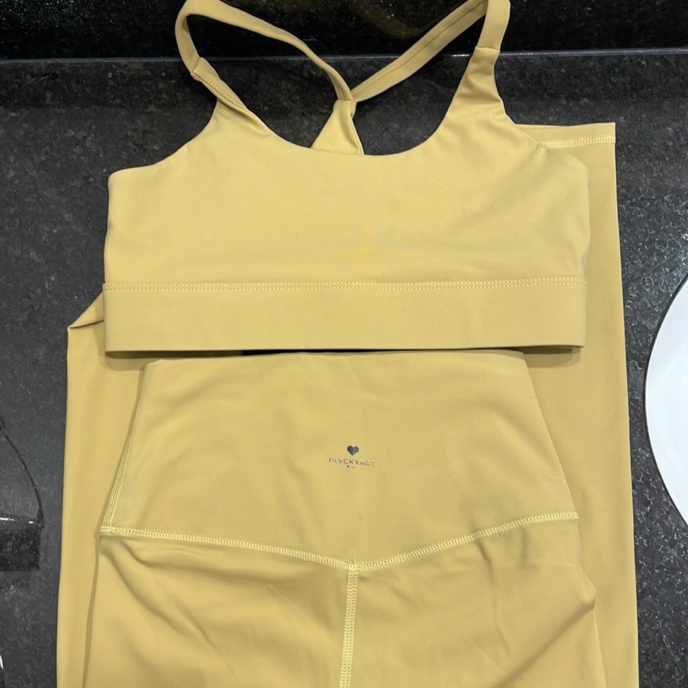 Yoga/Gym set mustard